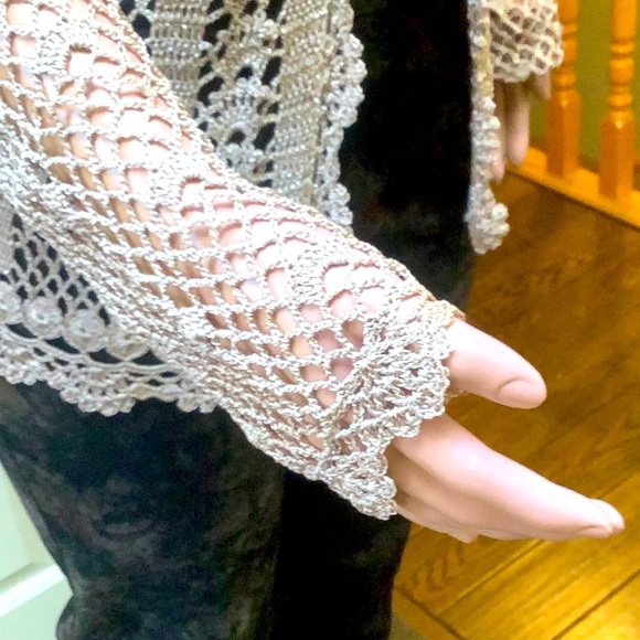 Cartise Crochet Cardigan - Picture 6 of 9